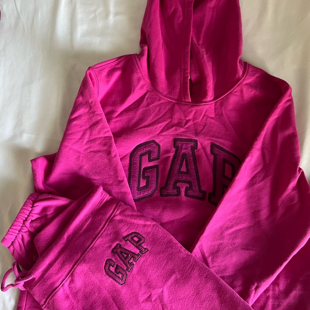 GAP hoodie with sweatpants